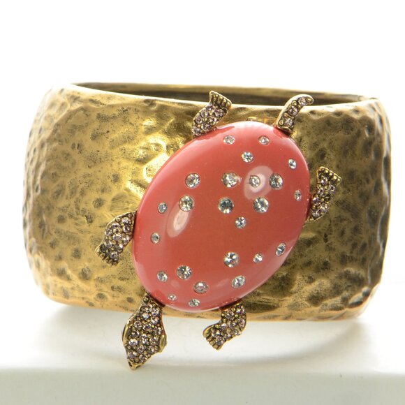 Vintage Oscar de la Renta Crystal & Coral Cabochon Hammered Turtle Bracelet - Picture 5 of 11